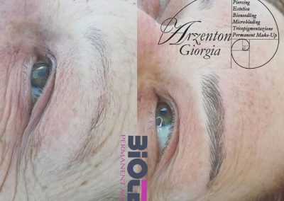 Tattoo fine line floreale sulla caviglia realizzato da Giorgia Arzenton
